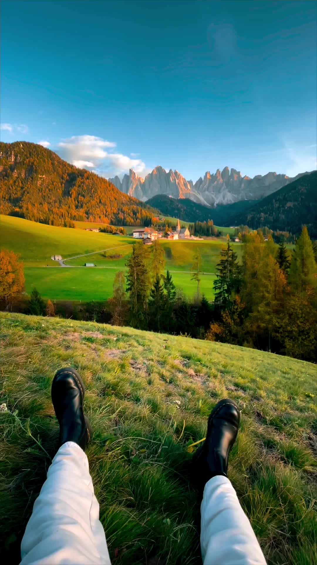 Autumn in the Dolomites: Experience Foliage in Villnöß