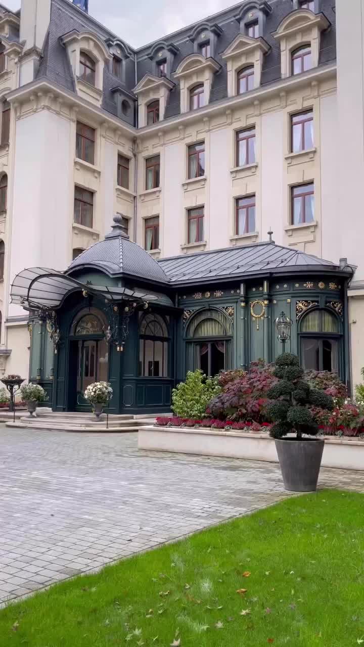 Discover the Beau-Rivage Palace in Lausanne
