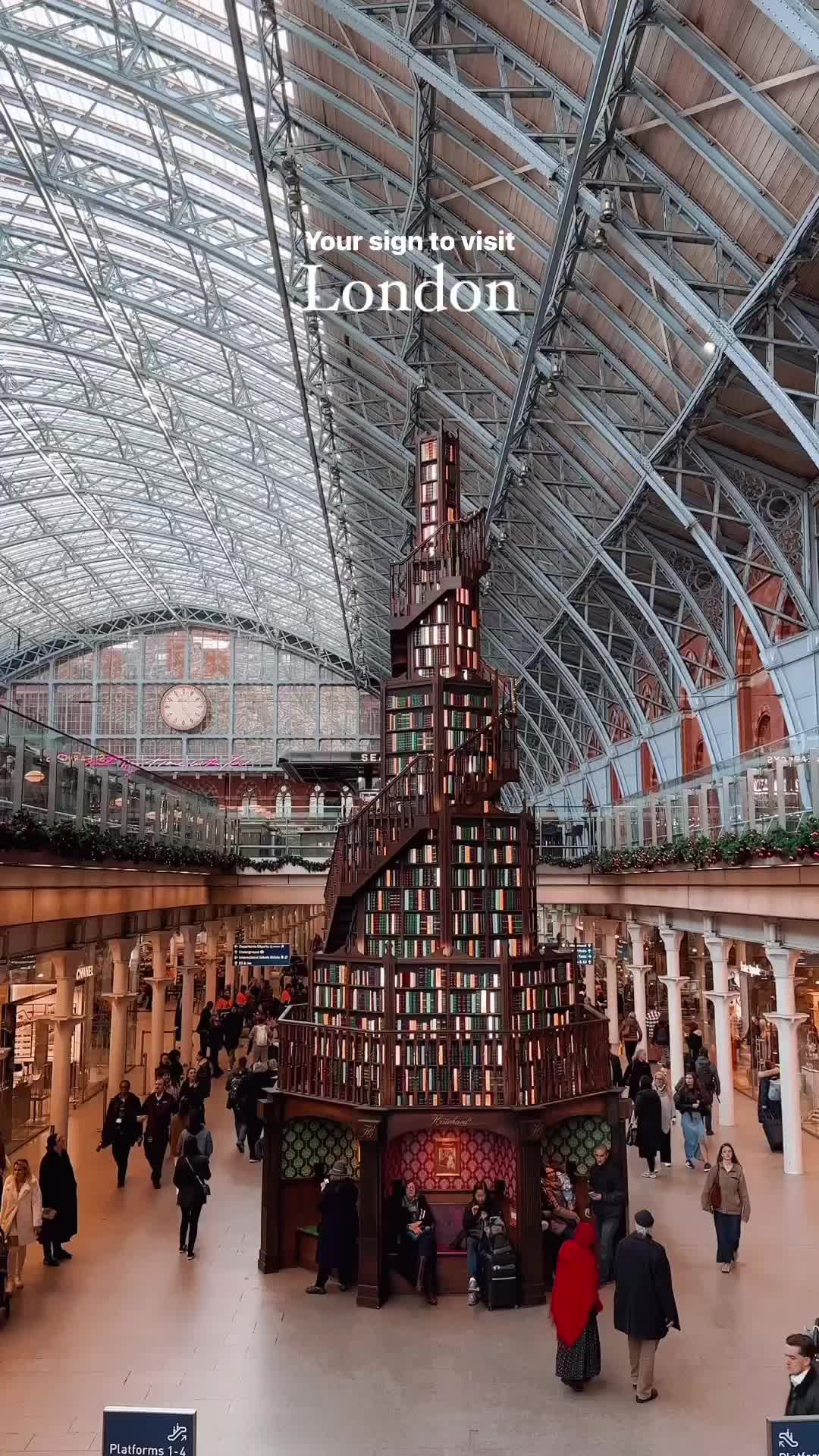 London xmas 🎄 spots to save: 

1. St Pancras International to see this 🎄xmas tree made of books 📚
2. Ice skating at Somerset House ⛸️
3. See Covent Garden’ bells 🔔
4. Lunch at Daphne’s 🍲
5. Christmas light trails at Kew Gardens ✨

🤳 Follow @im.nowhere to see more reels on London spots and international destinations 🌎
📍St Pancras Intl. station, London, UK.

#visitlondon #london #londoncity #imnowhere #prettylittlelondon #londonlife #londondiaries #londonchristmas #secretlondon #exploringlondon #londonblogger #travelblogger