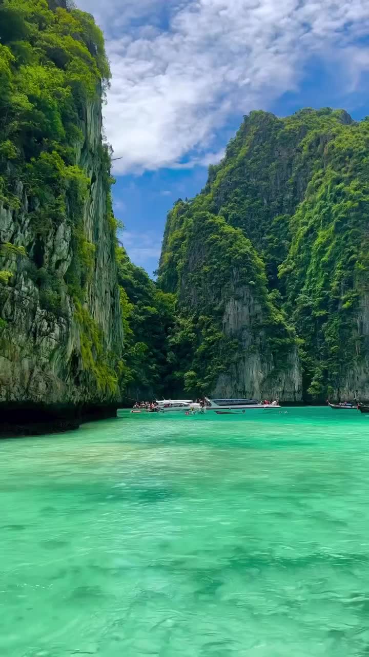 Explore Pileh Lagoon, Phi Phi Island Paradise