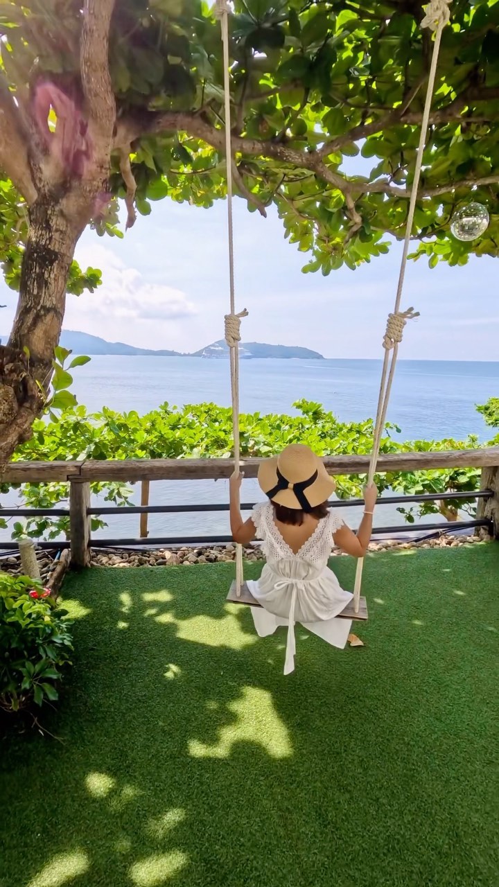 Dive into paradise at @zenmayaphuket 😍⁠
⁠
Set in a prime location just 5 minutes drive from iconic Patong Beach, this stunning boutique hotel is the ultimate setting to kick off your Phuket getaway in style🌴
⠀
📍 Zenmaya Oceanfront Phuket
⠀
Thinking of stylish rooms, sweeping views, a dreamy infinity pool, and one of the best sunset seats on the island 🌅 Yes, it’s here ✅
⠀
#phuket #thailand #ภูเก็ต #vacation #phuketist #пхукет #luxuryhotels #zenmaya #zenmayaphuket