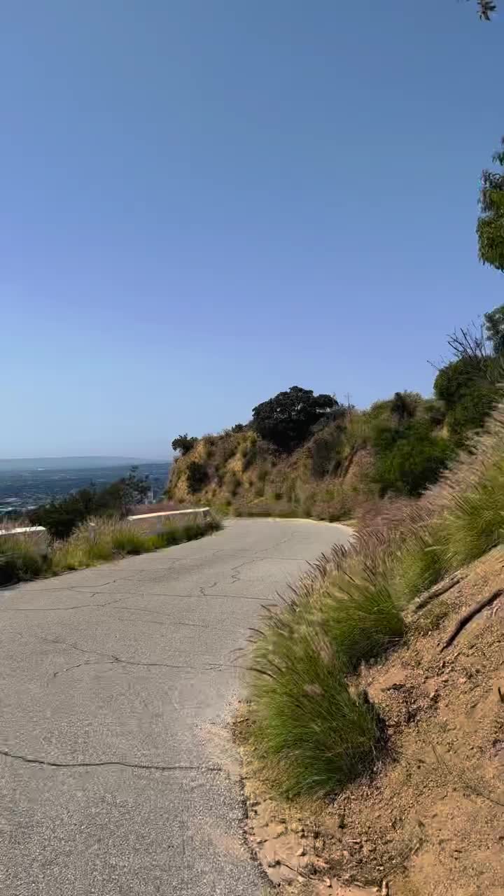 Strenuous Hike Behind the Hollywood Sign in LA