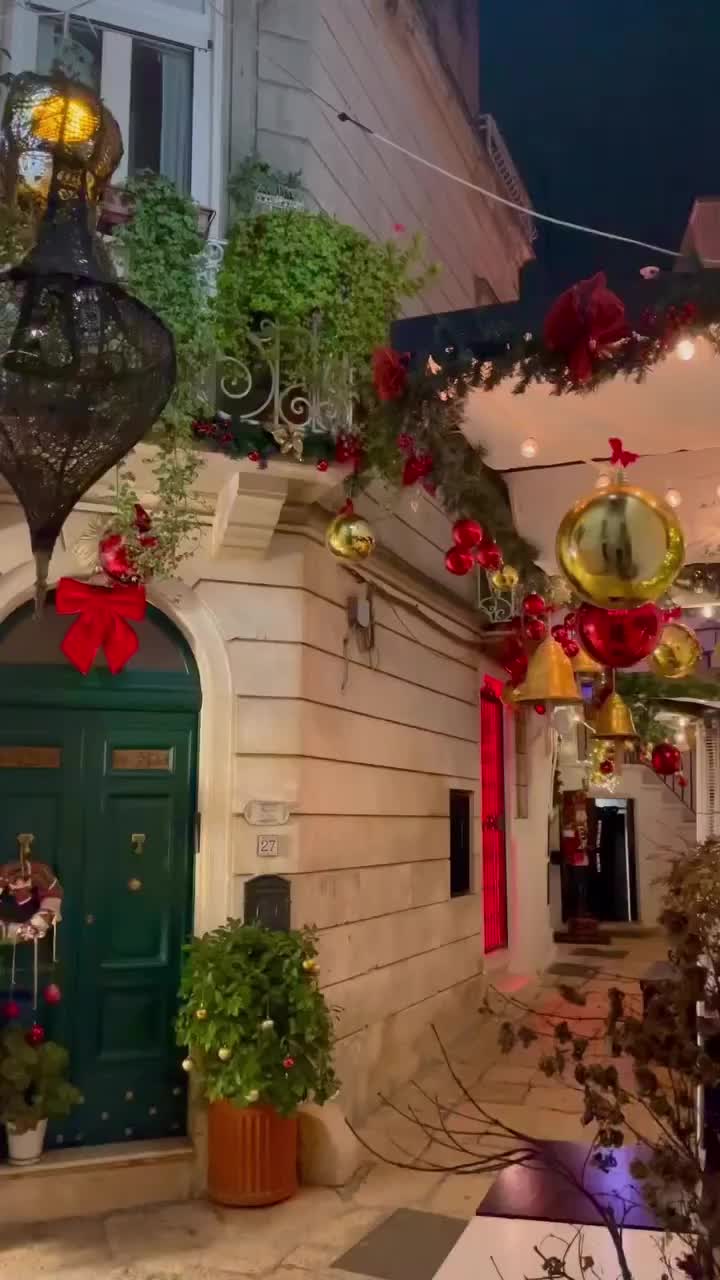 Discover Christmas Magic in Cisternino, Italy 🎄😍