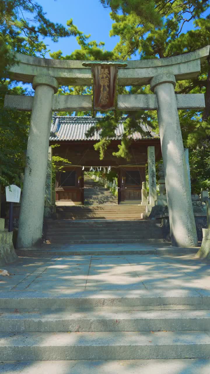 琴弾八幡宮: Discover the Legendary Shrine in Kan’onji
