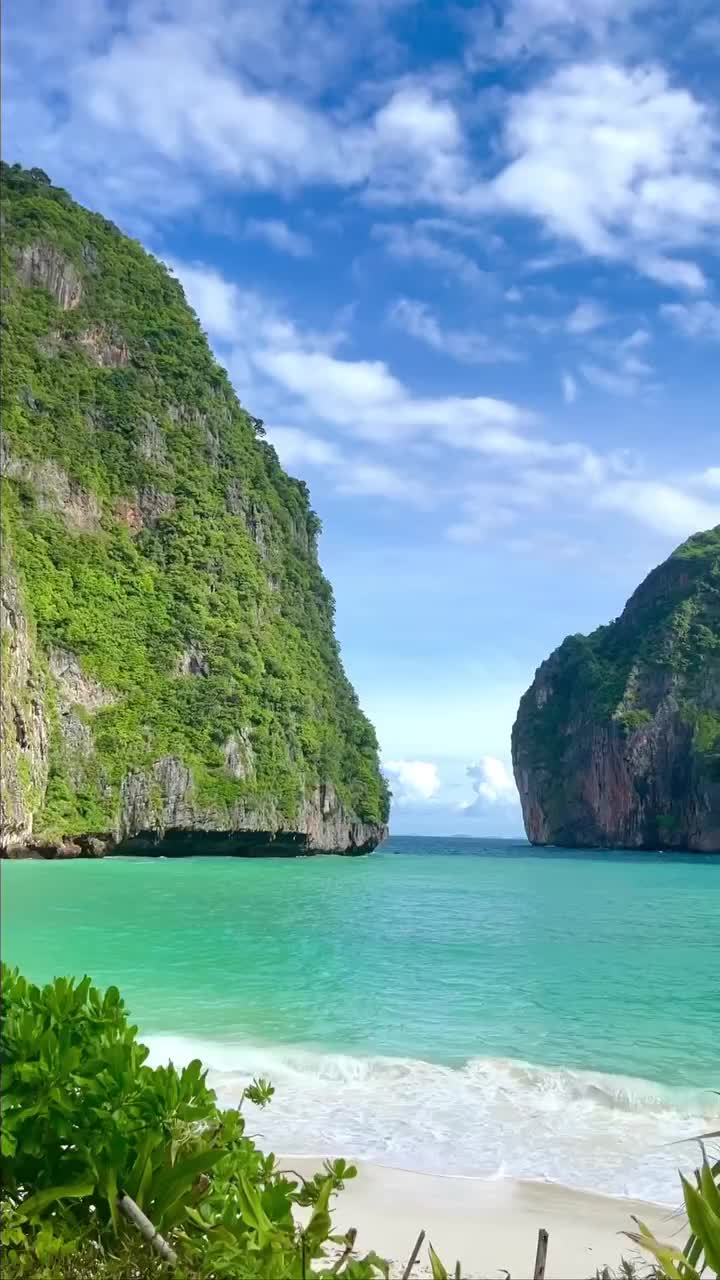 Discover the Paradise of Maya Bay, Phi Phi Island