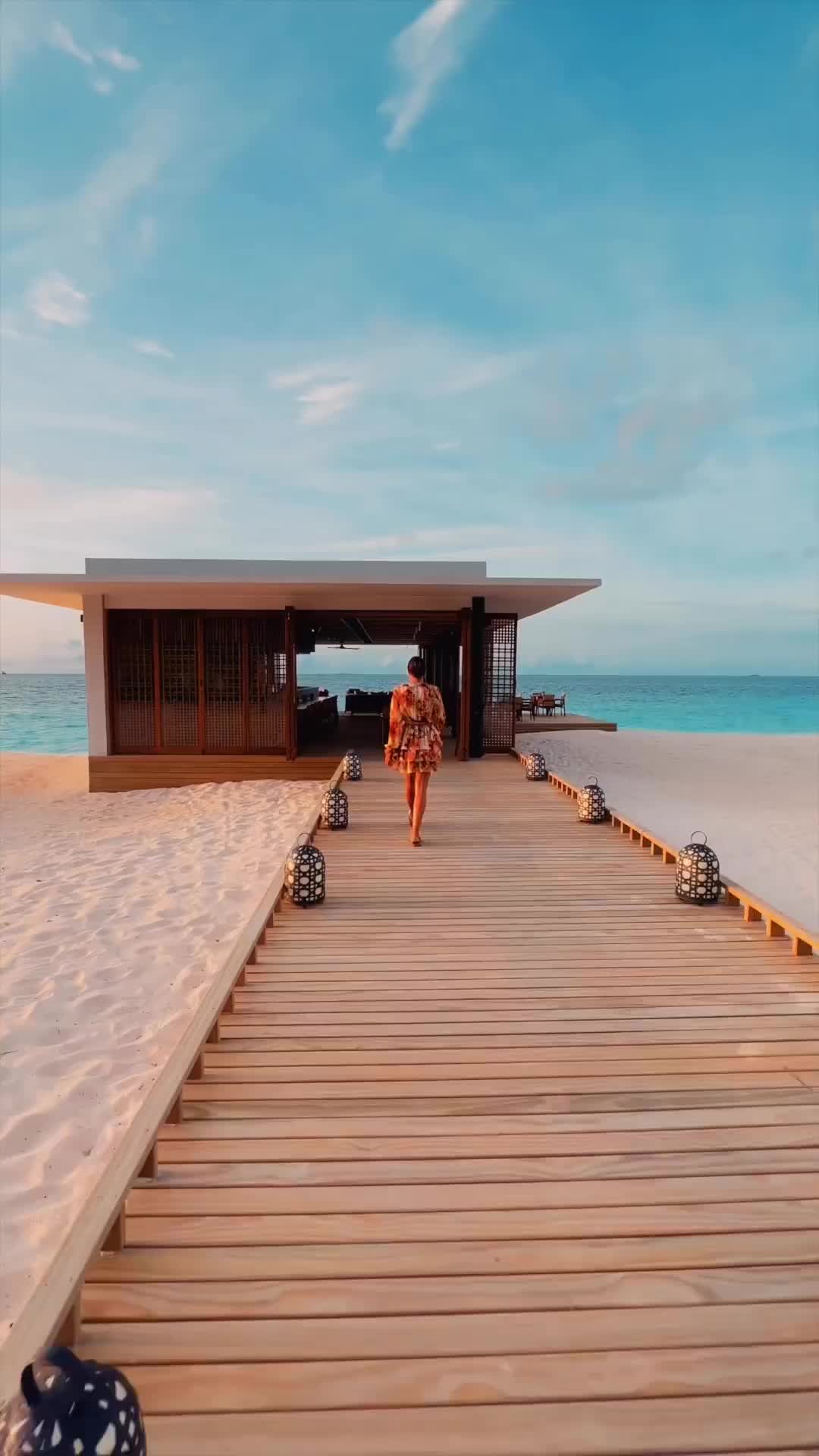 Unforgettable Sunset Cocktails at Alila Maldives 🌅
