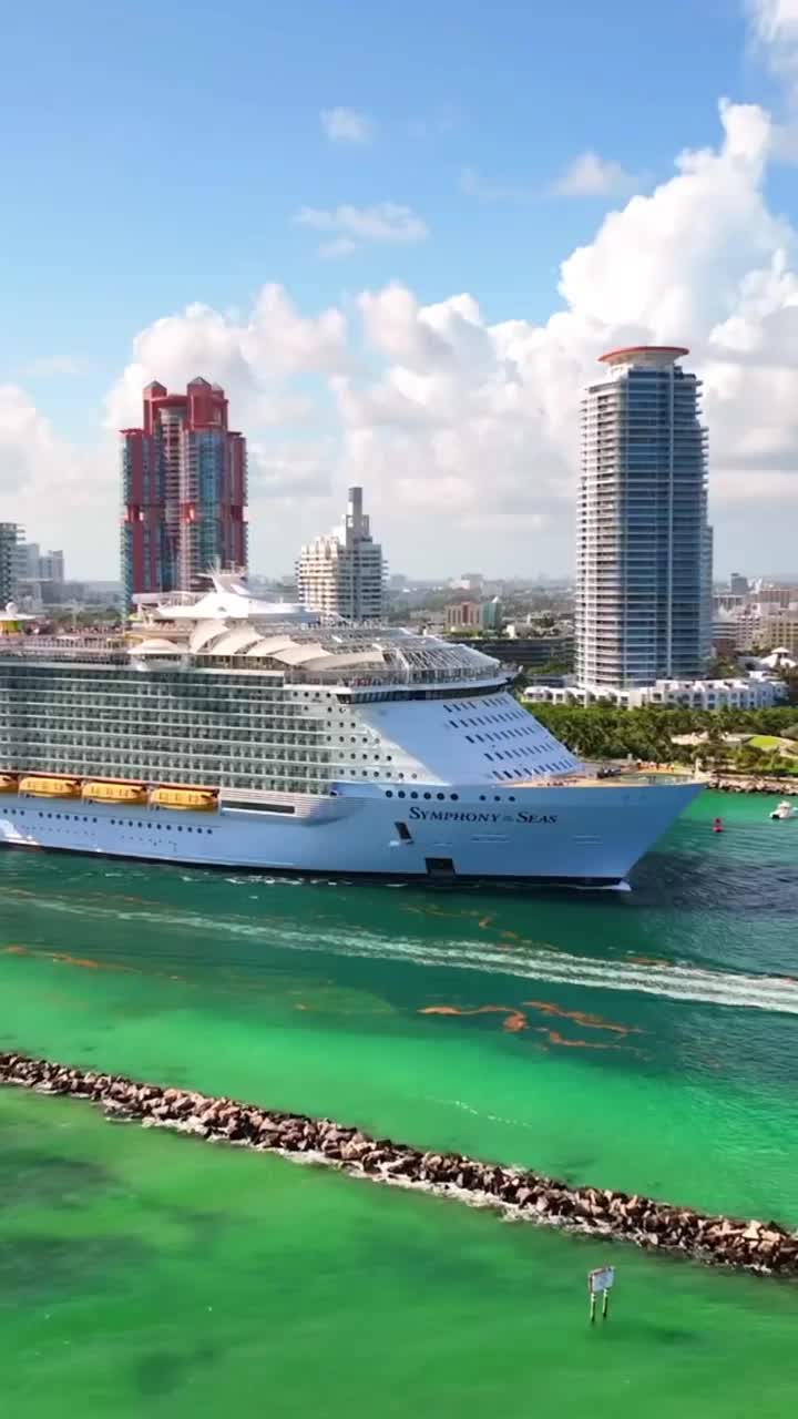 Everyone stops to watch one of the World’s largest cruise ships sail past the most famous beach. @royalcaribbean Symphony of the Seas sailing past South Beach Miami, FL.
.
.
.
.
.
#royalcaribbean #symphonyoftheseas #miami #southbeach #drone #mavic3 #dronephotography #comeseek #royalwow #cruise #cruiseship #cruiselife #cruising #cruiseblogger #cruiseaddict #cruisevacation #Kreuzfahrt #crociere #crucero #cruzeiro #travel #travelphotography #traveltheworld #traveling #travelgram #instatravel #instatraveling #vacation #holiday #AdamsAway