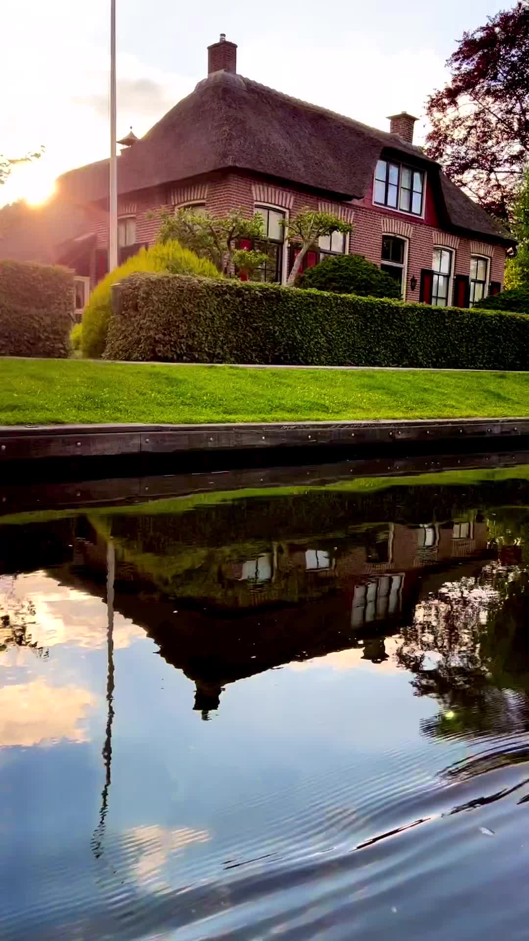Life in Picturesque Giethoorn Village, Netherlands