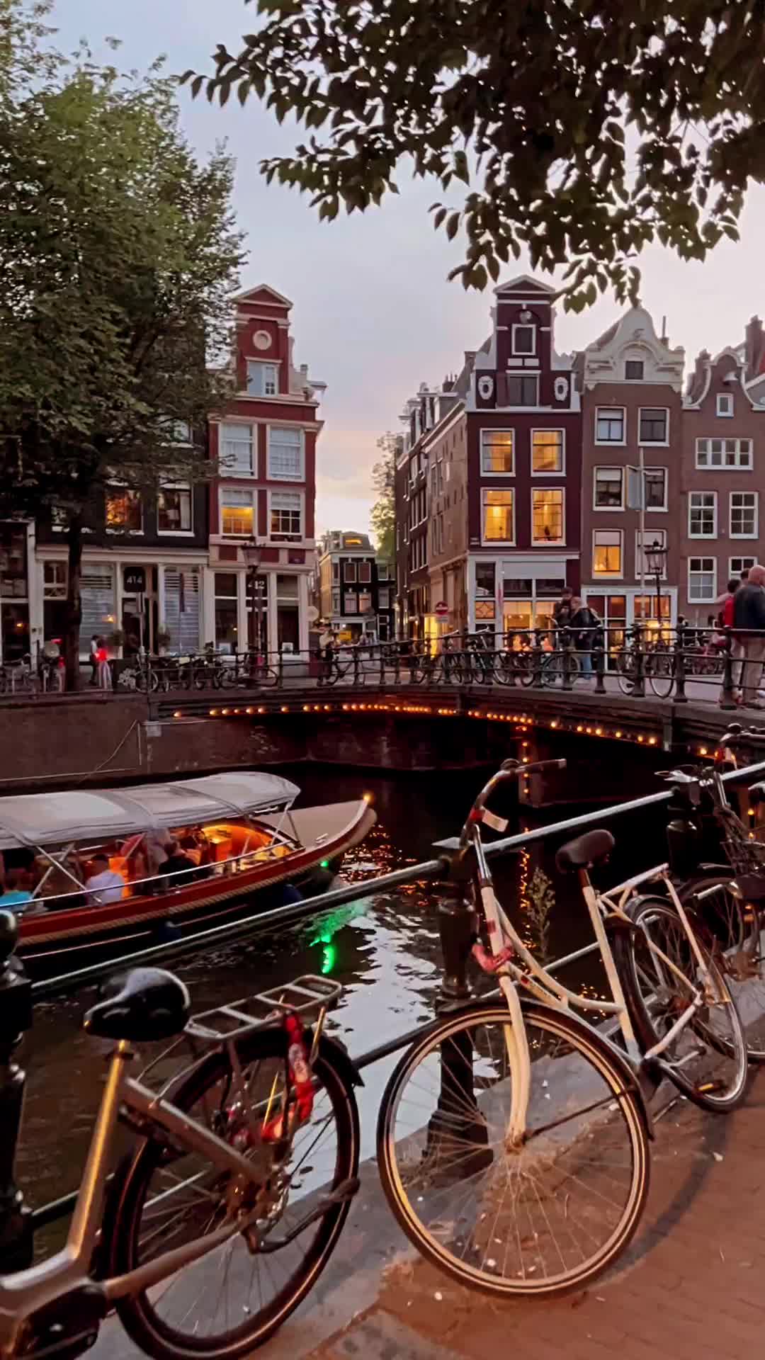 Cozy Amsterdam Moments: Explore the City at Sunset