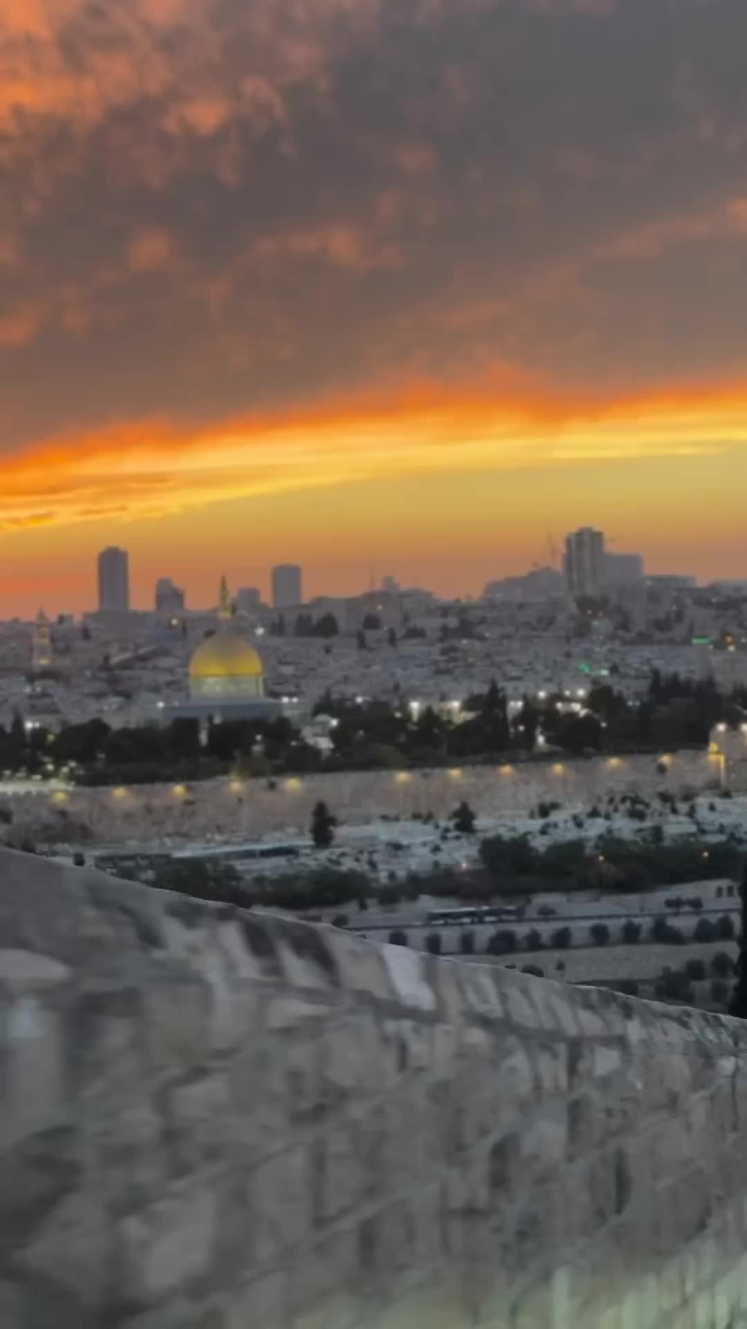 Stunning Jerusalem Sunset: A Silent Yet Powerful View