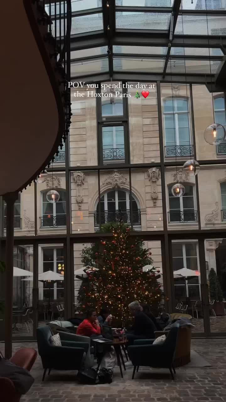 🚨Follow for more hotspots in Paris ⬇️

@thehoxtonhotel a grand 18th century residence with a hotel, private dining  spaces, party spots & three drink and dining destinations 😍(computer friendly): delicious Brasserie @rivieparis wine bar & terrace @plancheparis ⛲️and speakeasy #JaquesBar 🤫 plus a magical winter garden « Claude » in collaboration with @moetchandon ❄️ definitely must go during an event time 🥳

Also thank you so much for the watch @safnath.panea ❤️ definitely a classy touch for everyday occasions 🥹

#hotspot #parisaddresses #wheretogoinparis #visitparis #exploreparis #hotelparis #hotellife #hoteldesign #parisianstyle #parisienne #parisianstyleedition #fancydinner #beautifuldestinations #courtyardparis #restaurantparis #mangeraparis #luxurylifestyle #luxuryhotel #luxiurious #thehoxtonparis #terraceinparis