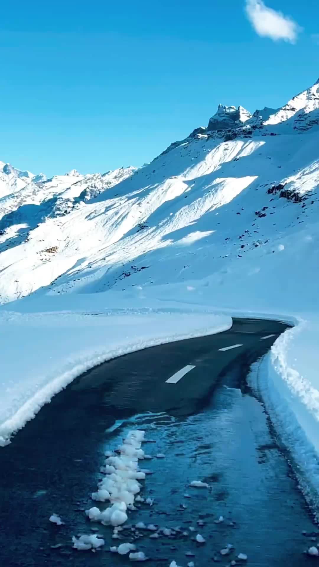 Panoramic Beauty at Rohtang Pass, India