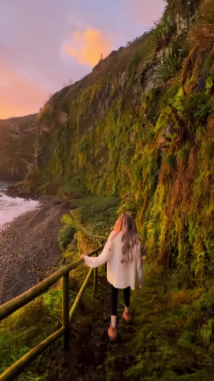 Sunrise in the Açores just hits differently… 🌅 

I’m starting to loose count on how many amazing mornings we were blessed on this trip.

Where was the best sunrises you’ve witnessed ?

🎥 @alexnparadis

#açores #acoresislands #visitazores #azoresislands #sunrise #sunriseoftheday #earthpix #destinationearth #neverstopexploring #ourplanetdaily #roamtheplanet #roamearth #roamtheworld #nakedplanet