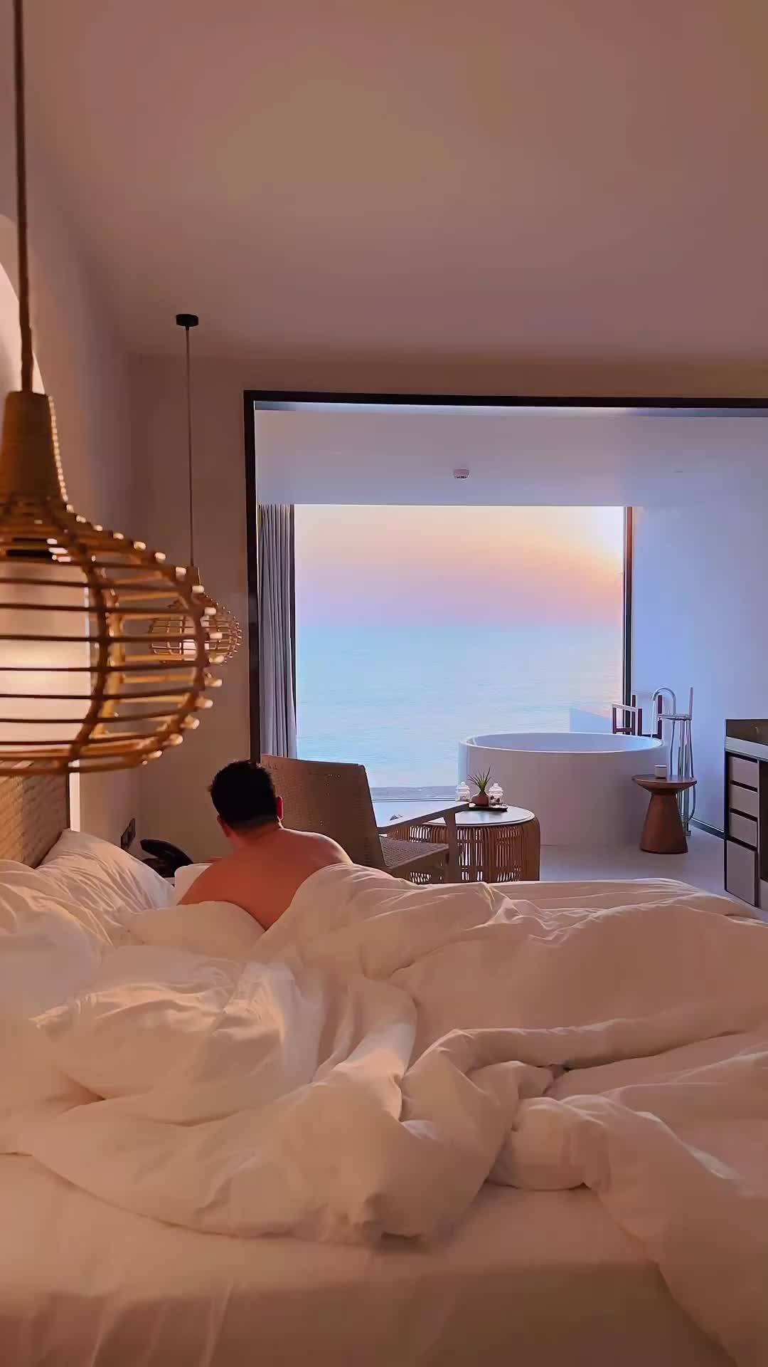 Wake Up in a Calming Zen Room with a Soothing Sunrise