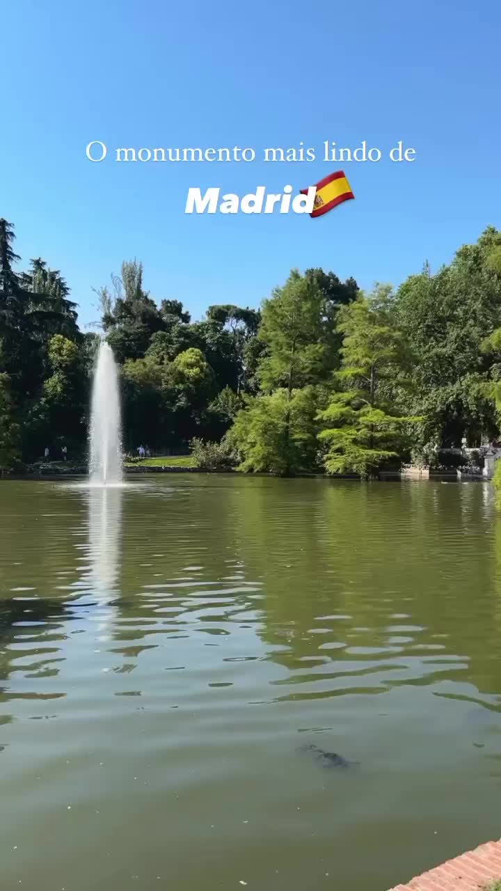 Na minha opinião é um dos monumentos mais lindos de Madrid! ❤️

O Palácio de Cristal foi construído em 1887 para abrigar uma exposição de flores e plantas exóticas trazidas das Filipinas. A intenção dos seus promotores era que mais tarde servisse de museu ultramarino e ultimamente se usa para exposição de artes.

📍Está  localizado no coração do Parque do Retiro em Madrid.

Marca o @ de alguém que você acha que gostaria de ver esse video 🤗
.
#palaciodecristal #madrid #halamadrid #brasileiraspelomundo #morarforadobrasil #morandonaespanha #morandonaeuropa #viajarbarato #beautifuldestinations #beautifulplaces #travelling