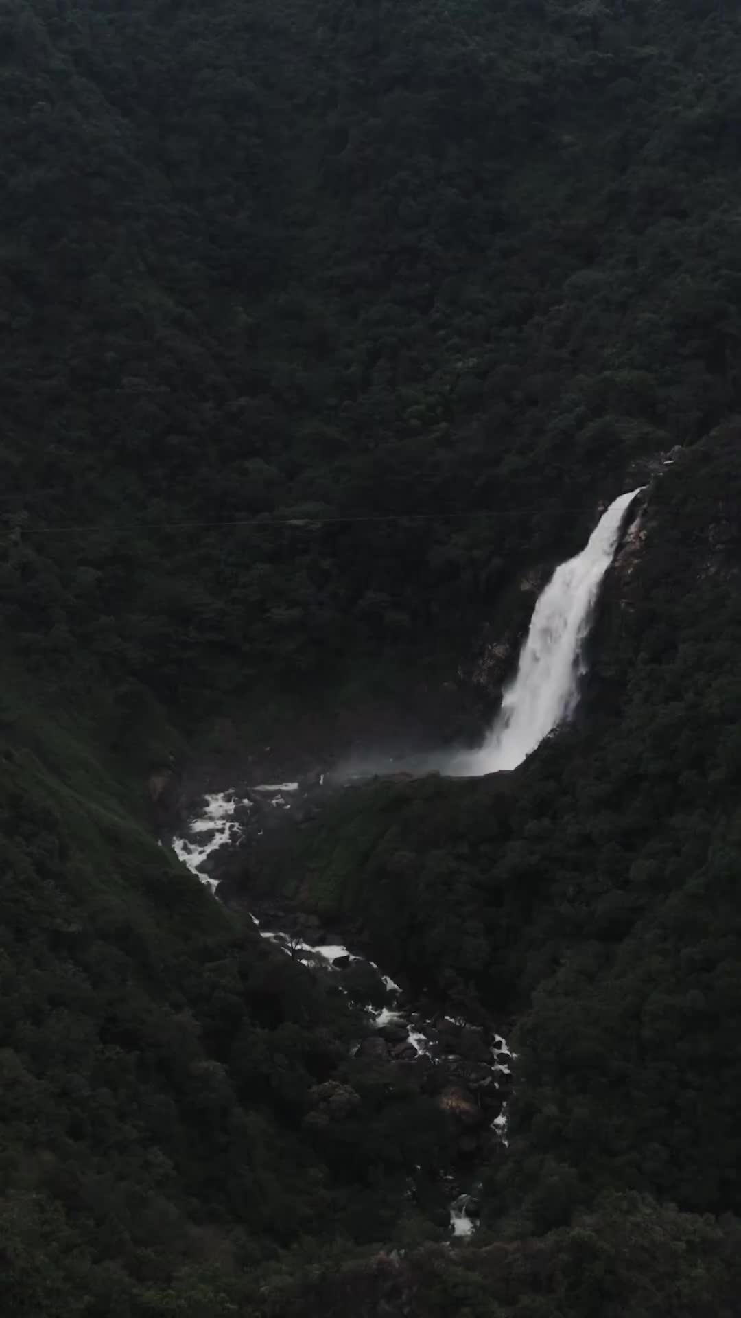 La Impresionante Catarata Salto del Buey en Colombia