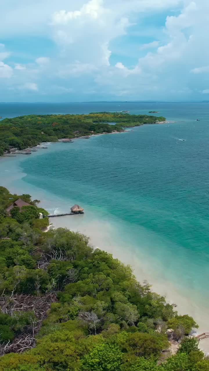 Magic Where Air Meets Ocean in Isla Grande 🏝️