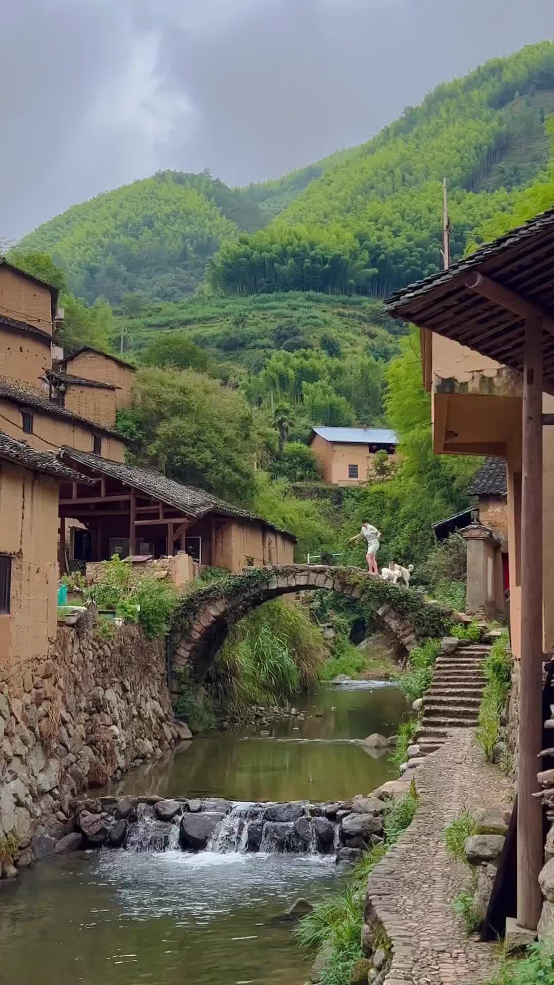 Exploring Songzhuang Village: A Birthday Surprise!