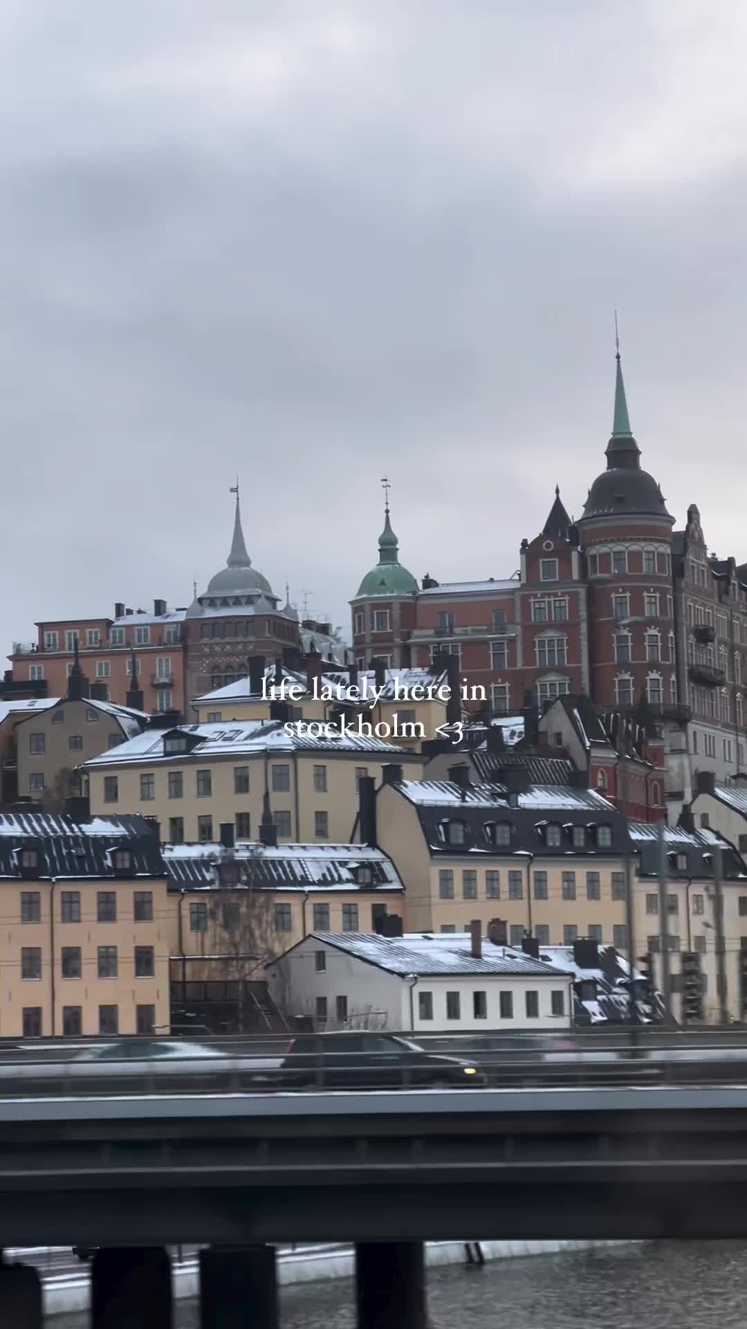 The best thing about being home? Getting to hang out with my close ones again 💛 

… And having fika almost every day (I know this is not healthy but this is one of few things that’s keeping me afloat these days, ok!!!) 

#stockholmcity #stockholmsweden #lifeinstockholm #mypov #camerarolldump #winterishere #fikatime