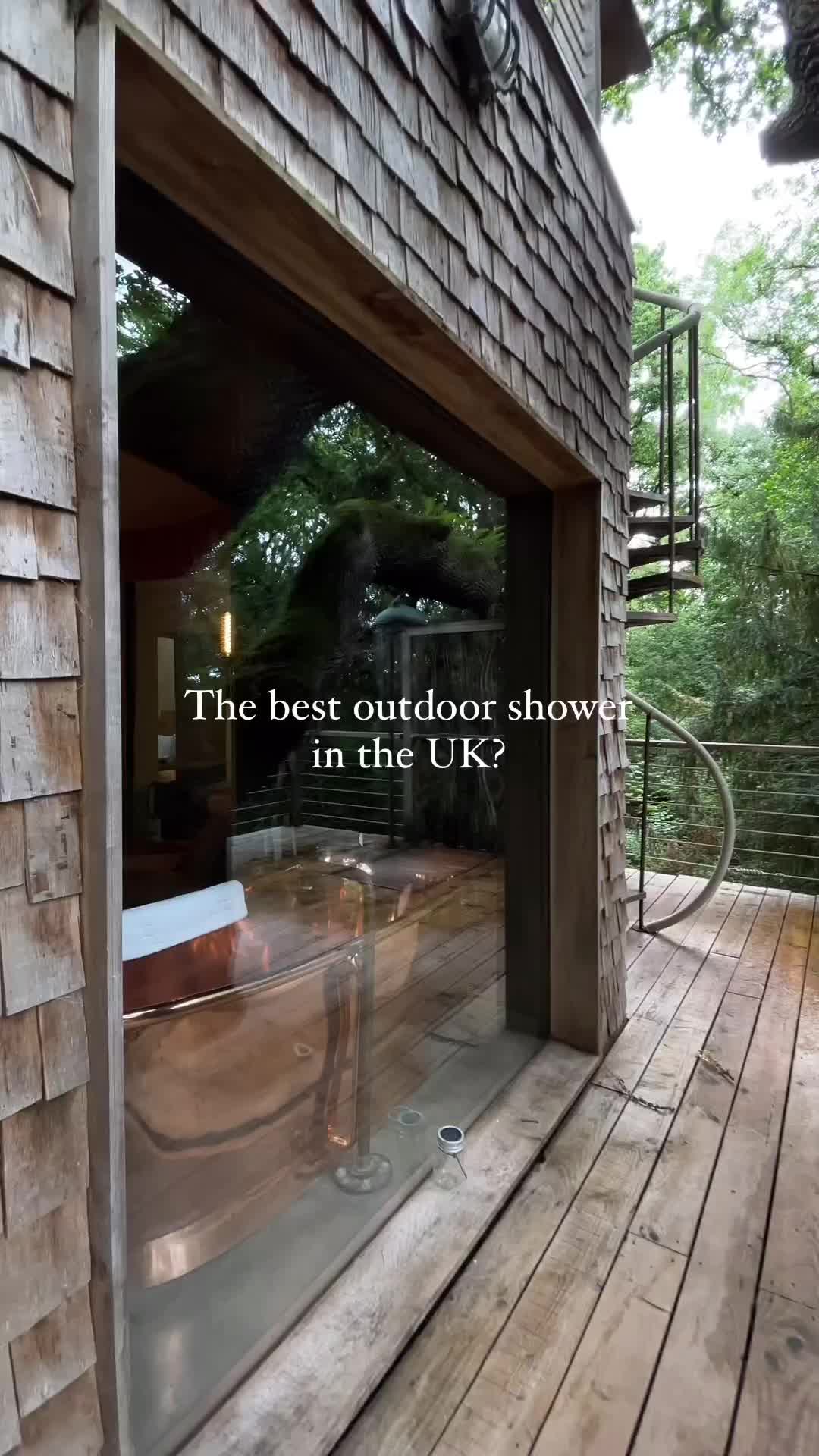 Discover the Unique Outdoor Shower at Woodsman Treehouse