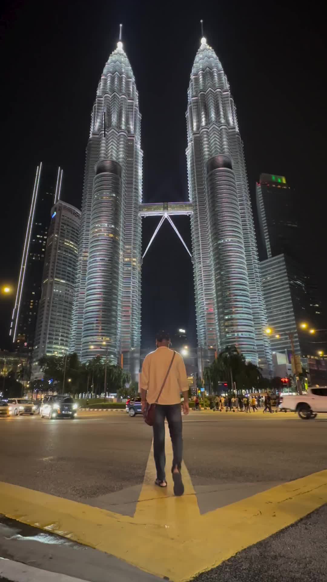 Explore Kuala Lumpur: Discover the Twin Towers