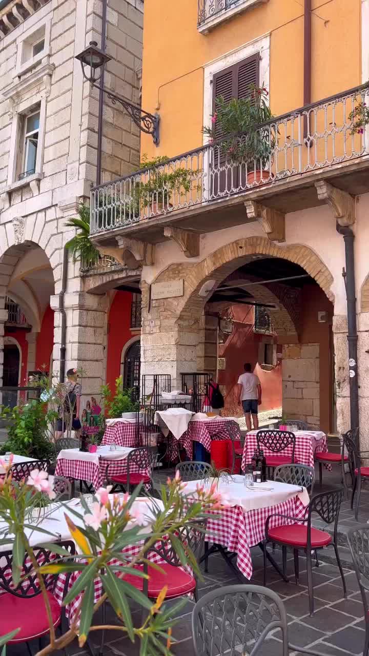 Discover Desenzano Del Garda's Charming Sidewalk Cafes