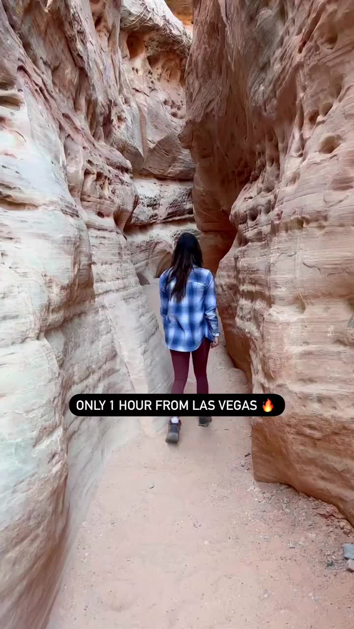 Best Day Trip from Las Vegas: Valley of Fire Hikes