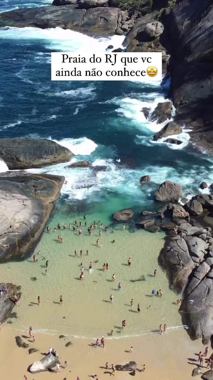Itacoatiara Beach: Surfing & Family Fun in Niterói