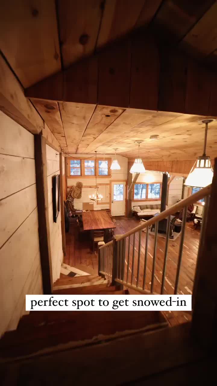 Cozy Cabin Snowed In at Bent Apple Farm, Vermont ❄️