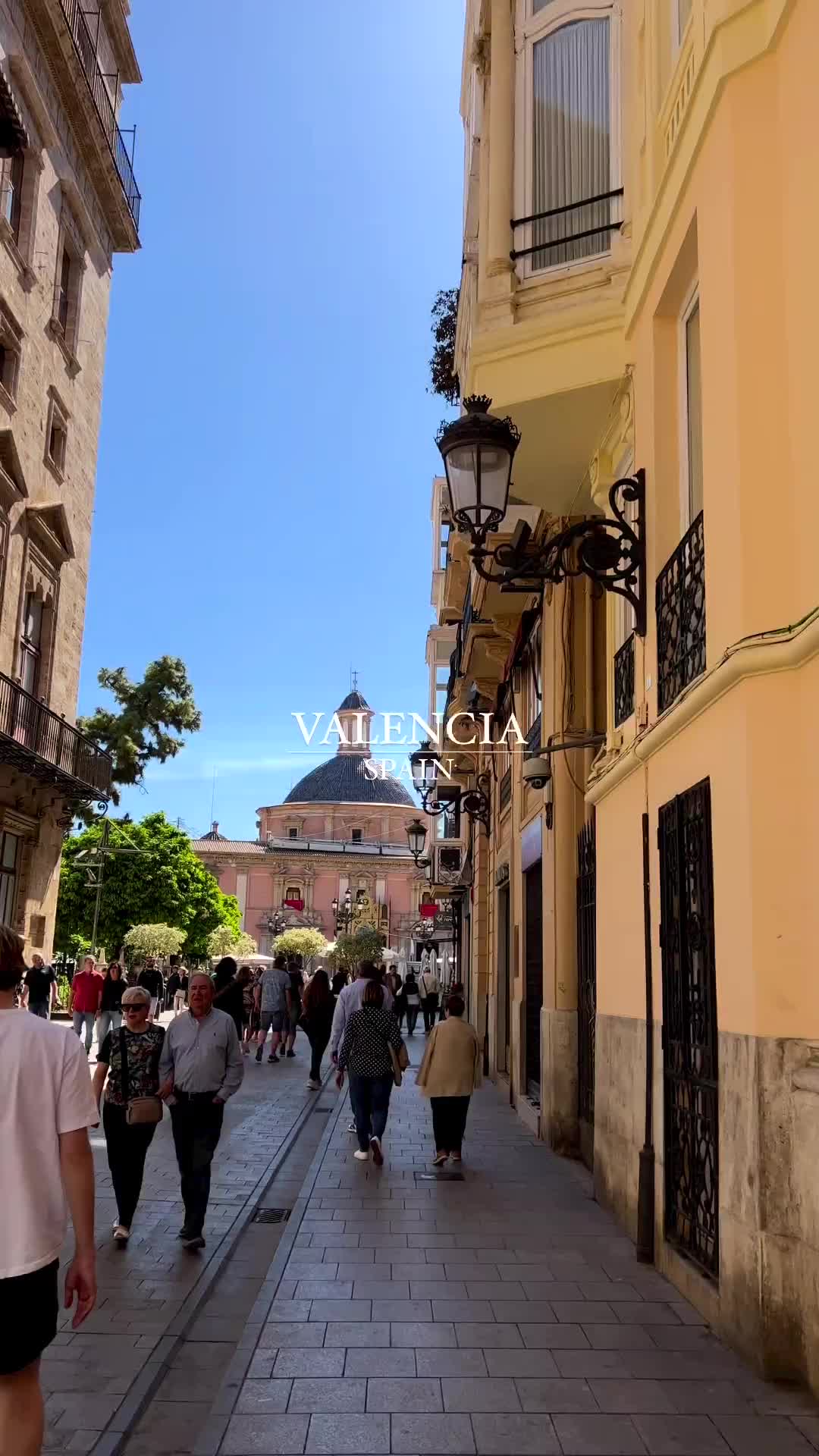 Discover Valencia: Sun, Food, and Warm People