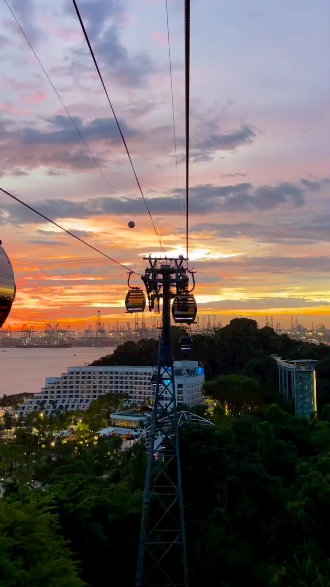 Cable car ride in Sentosa not to be missed when in Singapore. Be there around sunset to enjoy the most

Do I need to mention how gorgeous sunsets are in Singapore? 

Cable Car Sentosa, Singapore 📍

📷 by @expeditioustraveler 

#singapore #sentosa #cablecar #sunset #singaporelife #visitsingapore #travel #traveltheworld #travelasia