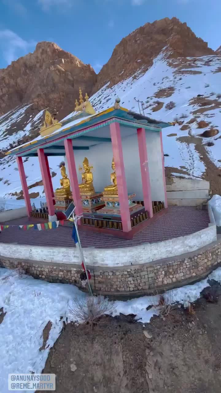 Stunning Spiti Valley View in Winter - A Comforting Escape