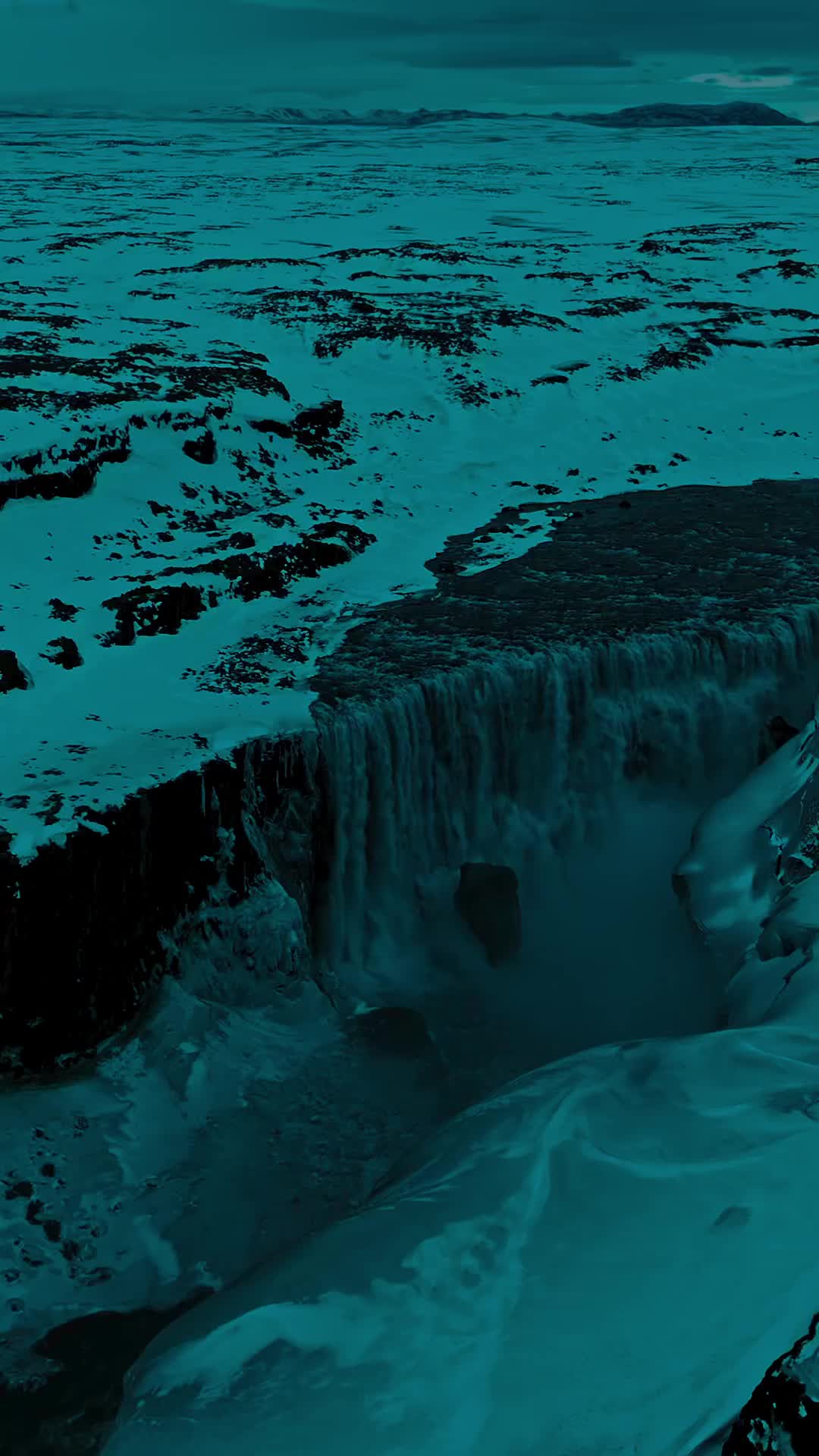 Stunning Drone Footage of Iceland's Vatnajökull National Park