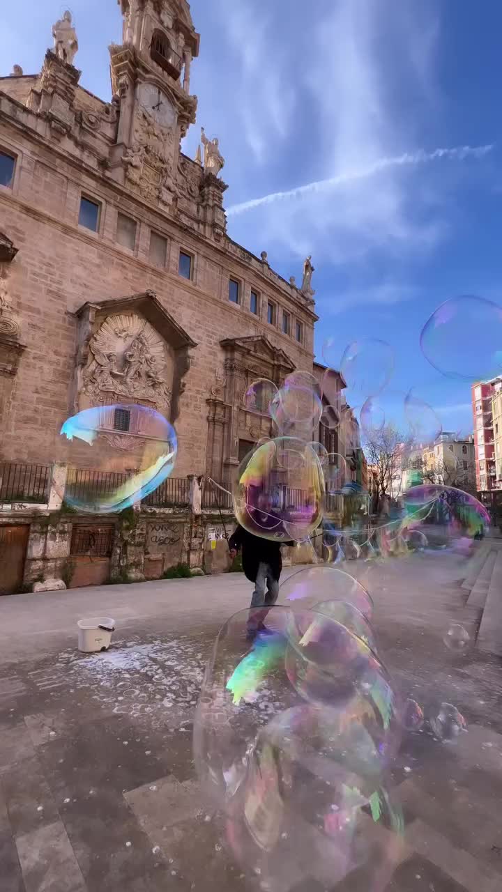 Discover La Real Parroquia de los Santos Juanes