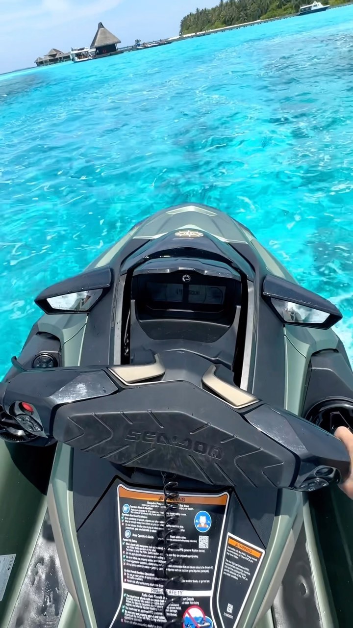 🫠
.
.
.
.
#jetski#jetskimafia#seadoo#jetskilife#maldives#island#islandlife#luxury#luxurylifestyle#paradise