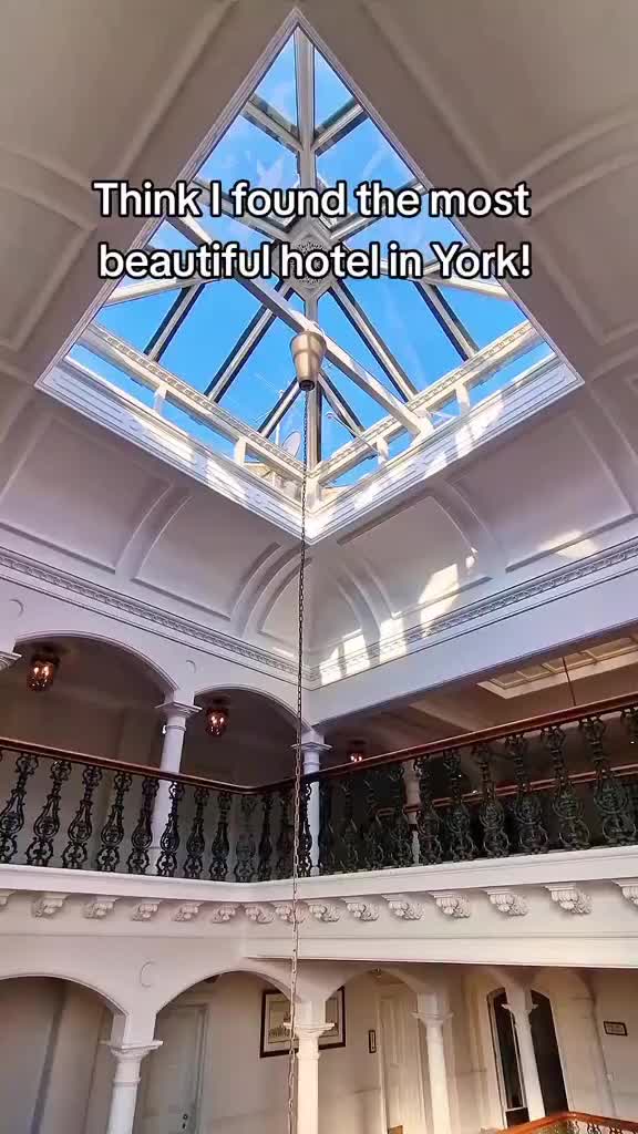 Luxurious Victorian Hotel in York with Pool & Garden