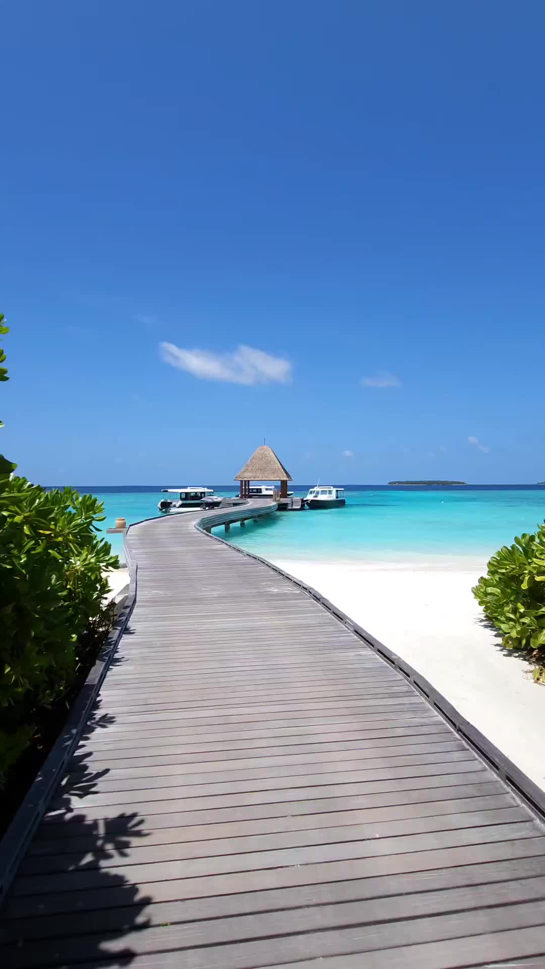 Discover Paradise at Anantara Kihavah Maldives Villas