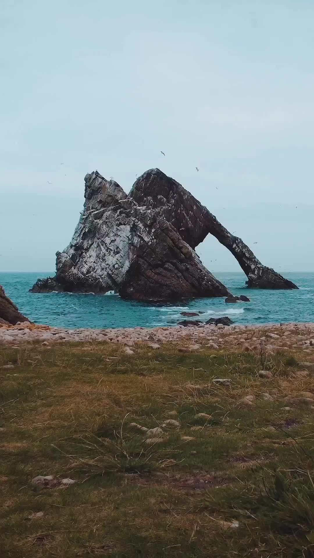 Discover the Stunning Bow Fiddle Rock in Scotland