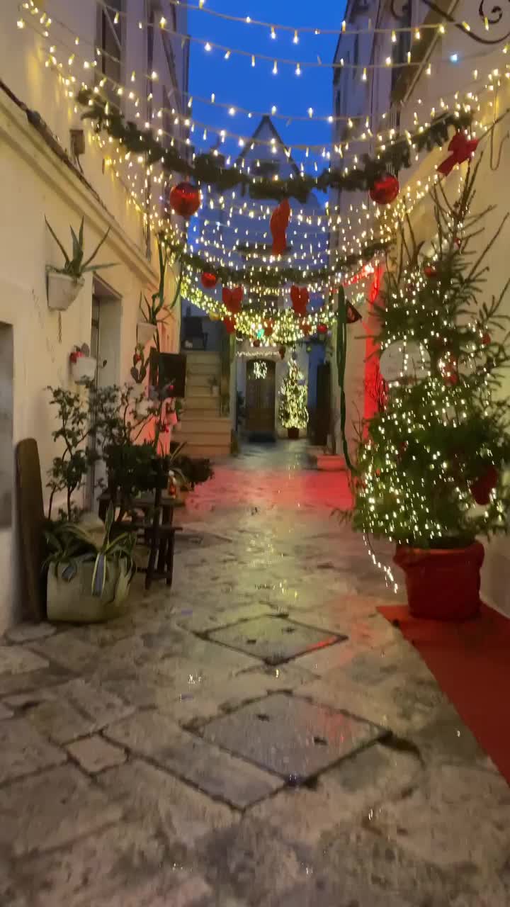 Christmas Spirit in Locorotondo, Italy 🎄✨