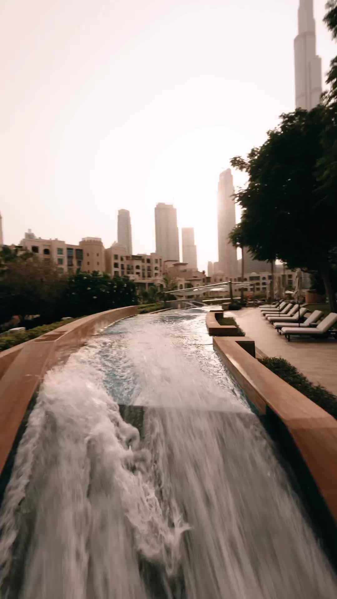 Weekend vibes at @emaardubai @downtowndubai 🚀👌
.
.
.
#fpv #downtown #dubai #addressskyview #burj #burjkhalifa #fpvaddiction #teamblacksheep #fpv #gopro #cinematicfpv #nature #beautifuldestinations #fpvfreestyle #landscape #dubaimall #aerial #mydubai