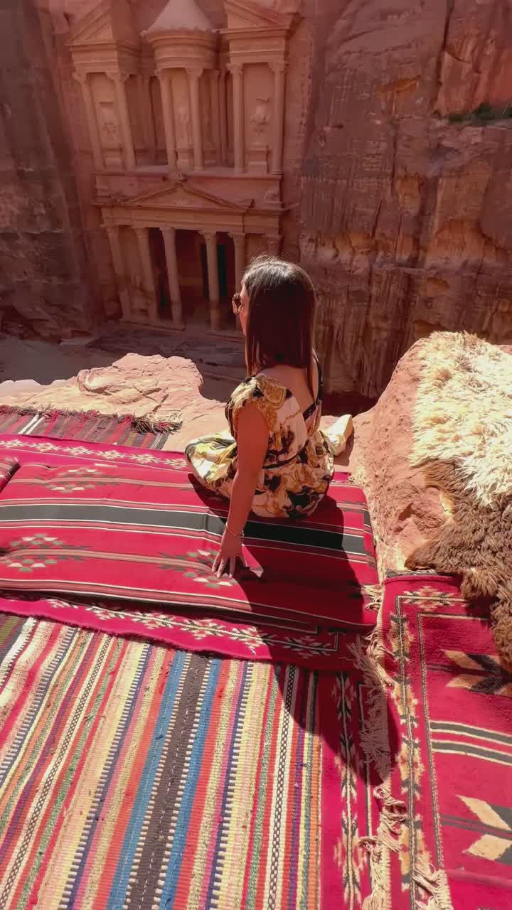 Discover the Magic of Petra, Jordan - Ancient Beauty Unveiled