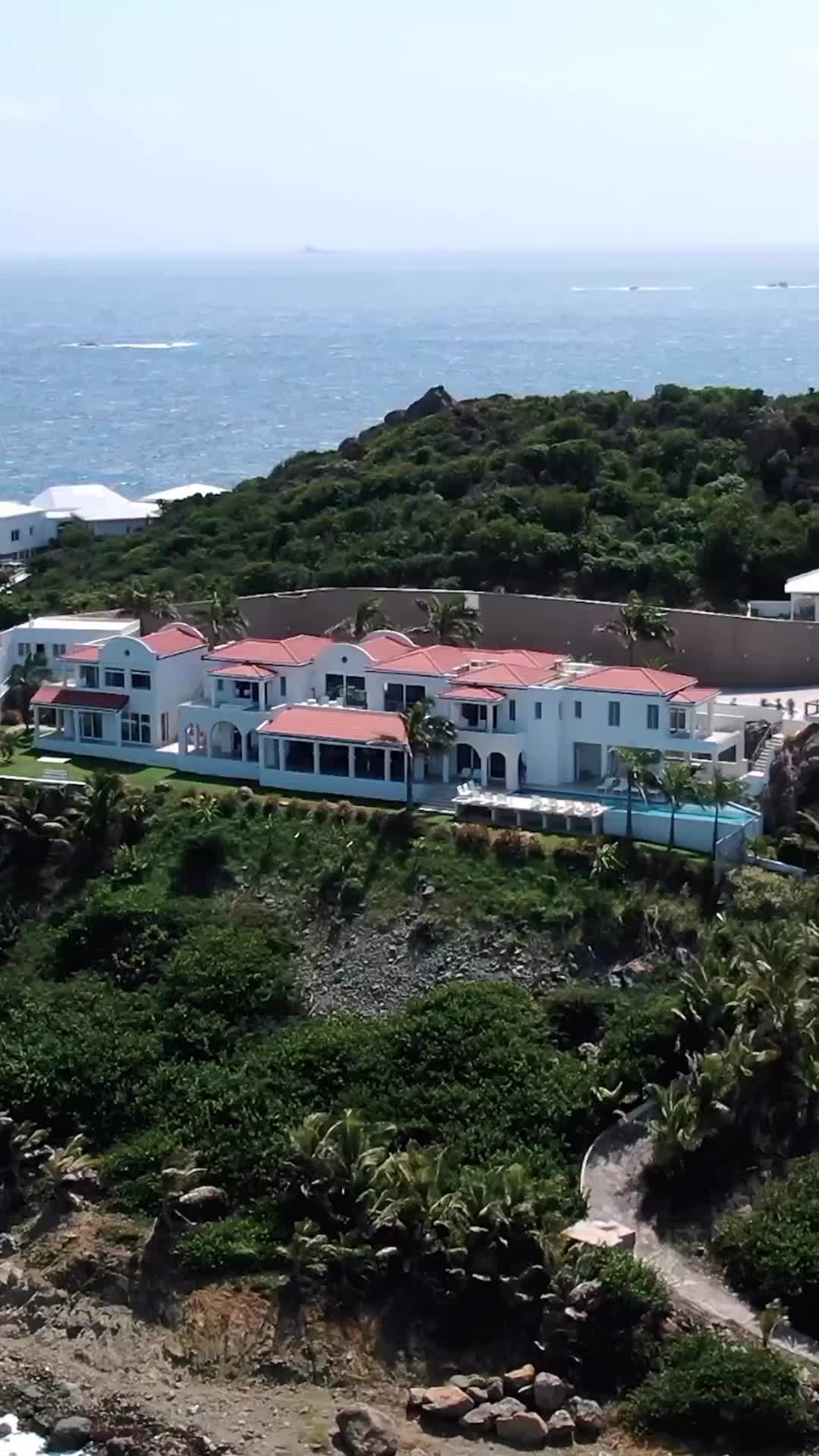 Luxury Villa in Sint Maarten for Summer 2023