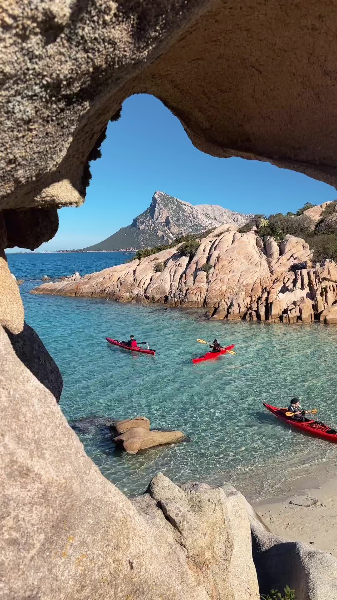 22 gennaio 2024, una semplice giornata d’inverno in Sardegna.

#spiaggiadellevacche #sardegna #italy #earth #winter