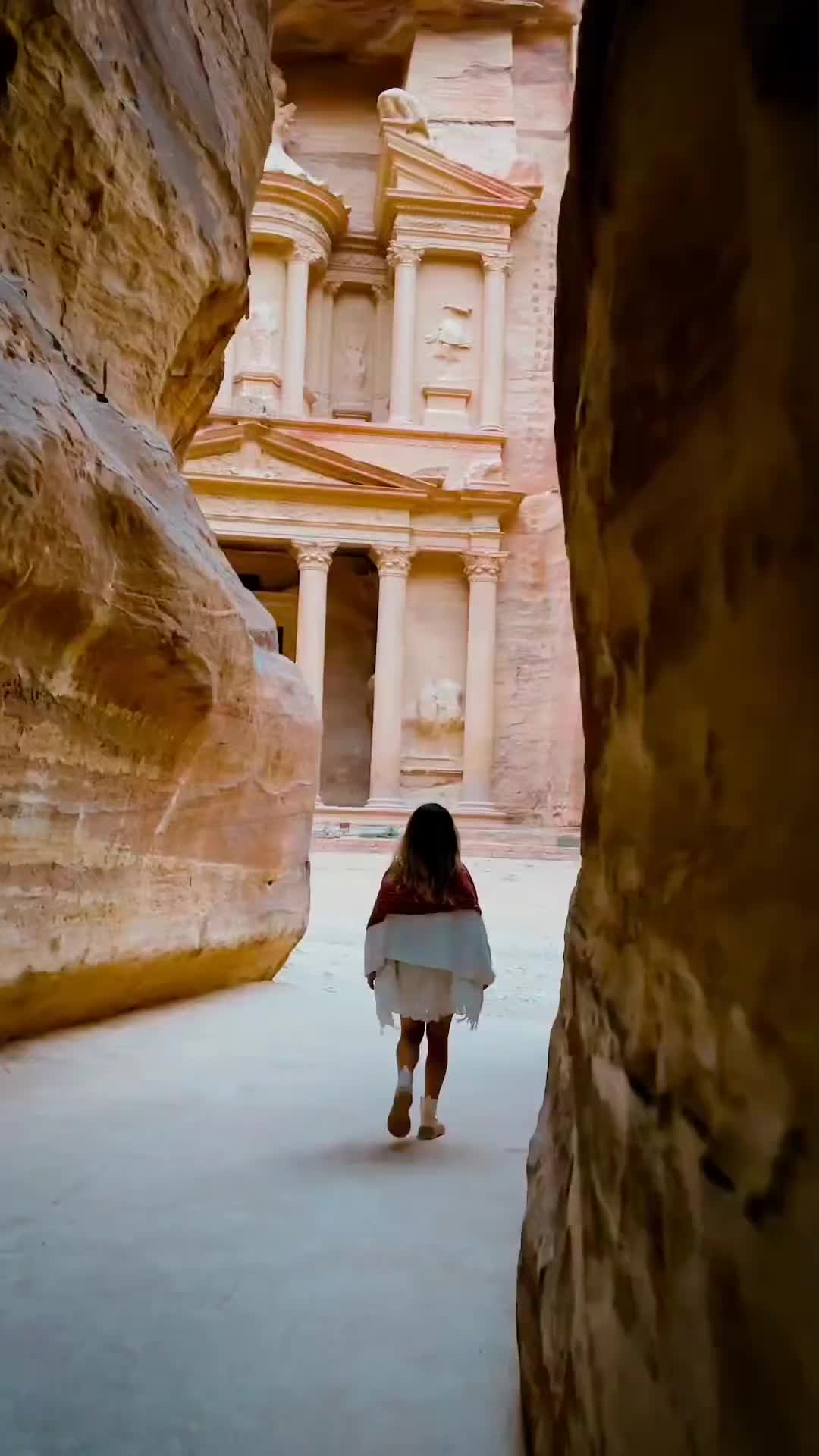Discover Petra: Jordan's Mystical Ancient City
