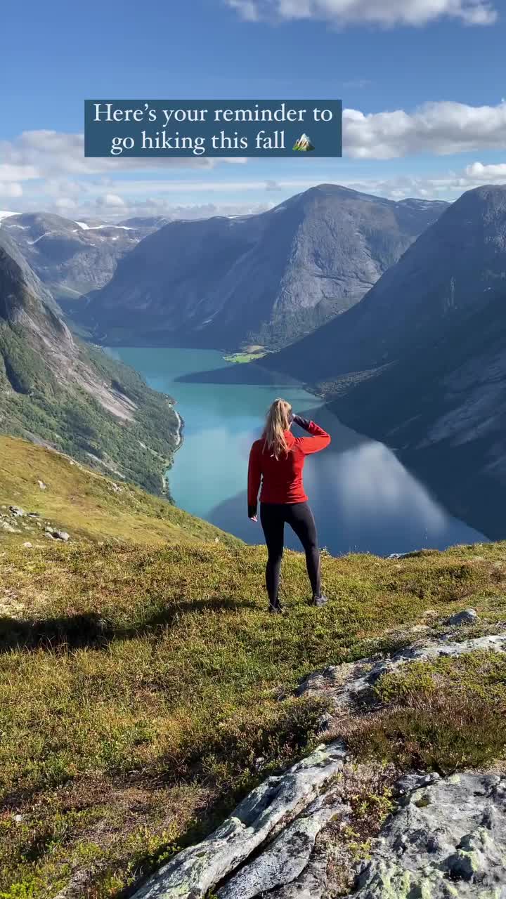 Go Hiking This Fall in Kleivafjellet, Norway 🍂🍁