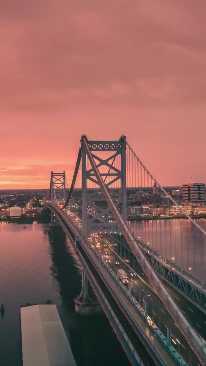 Stunning Sunset Hyperlapse of Ben Franklin Bridge