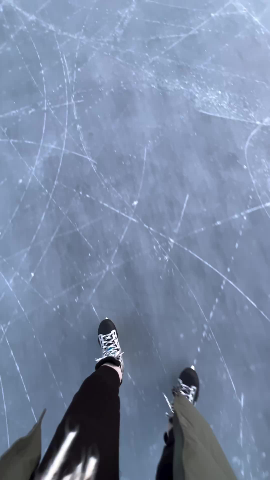 Wild Ice Skating in Banff: Tips for an Unforgettable Experience