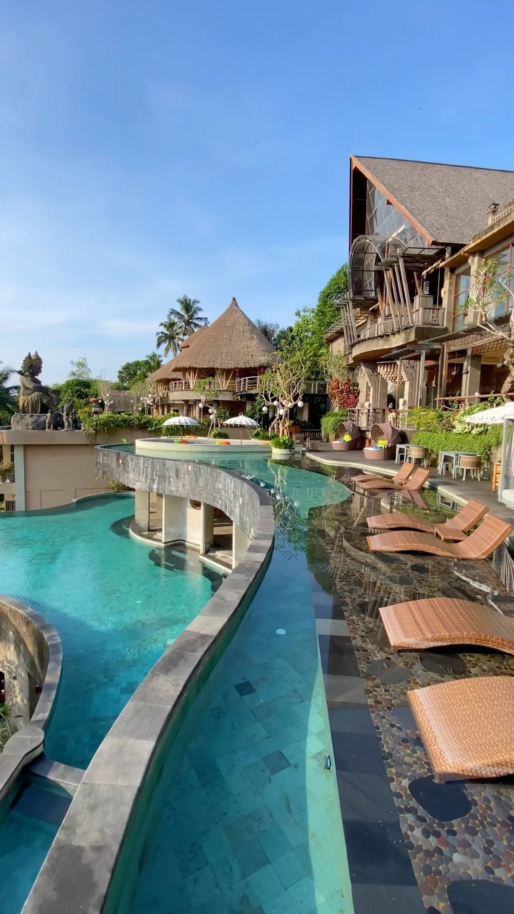 Can’t believe this place is real ❤️ @kayonjungleresort 

#explorebali #explorepage #exploreindonesia #luxuryresort #beautifuldestinations #beautiful #beautifulhotels #hotelsandresorts #instagood #thebalibible #thebaliguideline #balidaily #bali #wonderfulindonesia #pesonaindonesia #tasteinhotels #vacation #uniquehotels