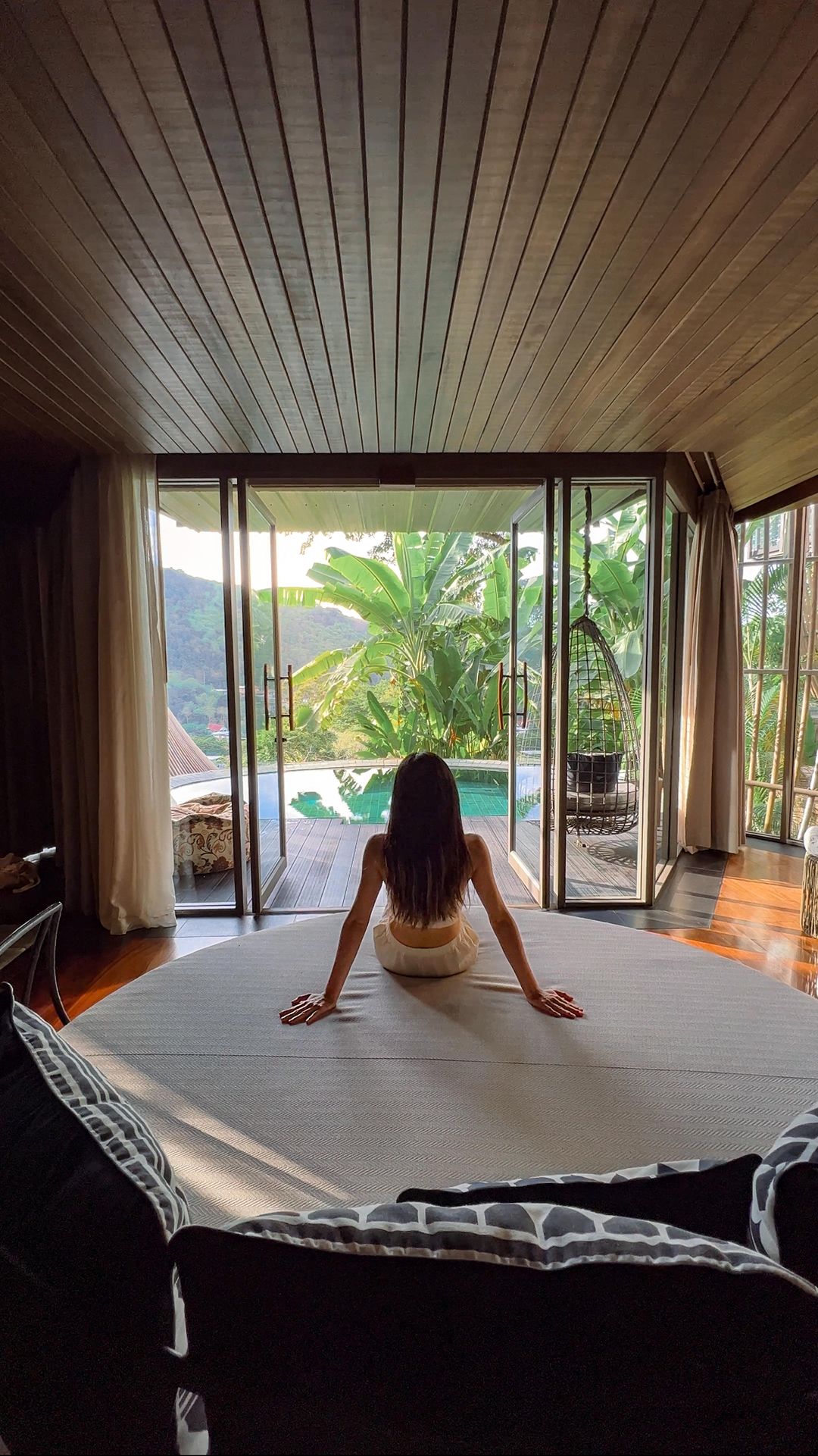 Peaceful morning @keemalaphuket ☀️

#keemala #beyondenchanting #phuket #amazingthailand #beautifuldestinations #luxurytravel #luxurylifestyle #luxuryhotel #luxuryhotels #beautifulhotels #uniquehotels #vacations