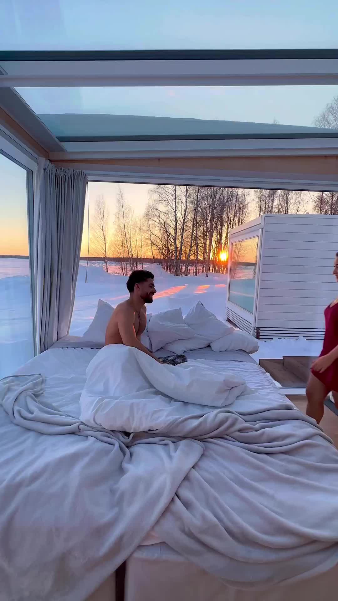 Cozy Sunset Views at Seaside Glass Villas in Finland